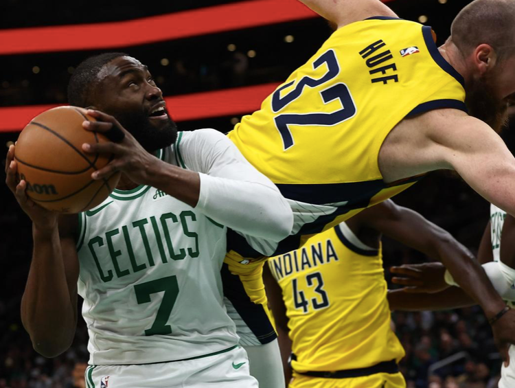 世界杯手机观看-15分大胜东部垫底队!布朗连续爆发,西亚卡姆32+10独木难支